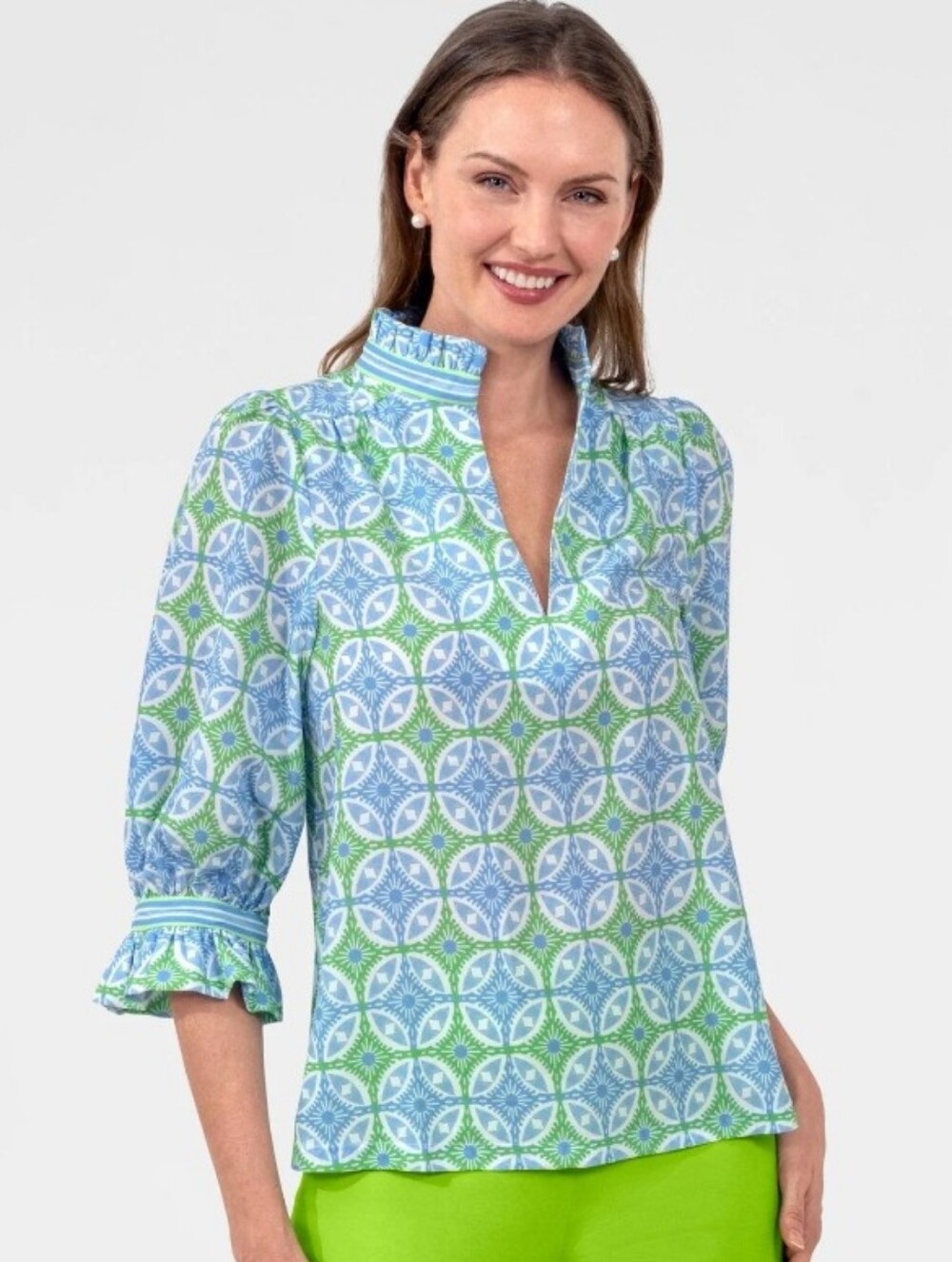 Gretchen Scott Designs Blue & Green Printed Ruffled-Trim Split V Top Size Large
